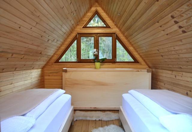 Отель Glamping Naselje Zeleni Turizem Makole Экстерьер фото